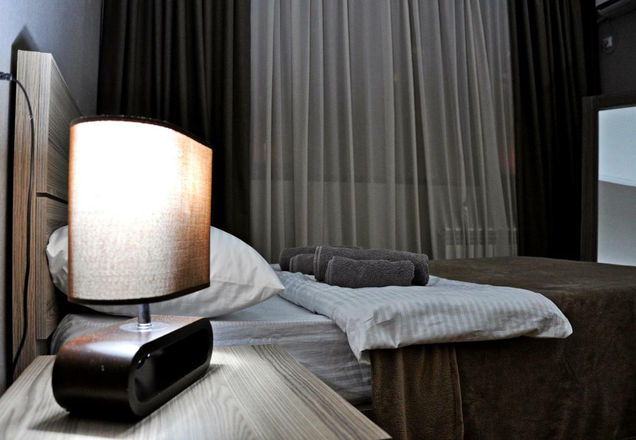 Luxury 4-Bedroom Apartment In The Center Tbilisi ภายนอก รูปภาพ