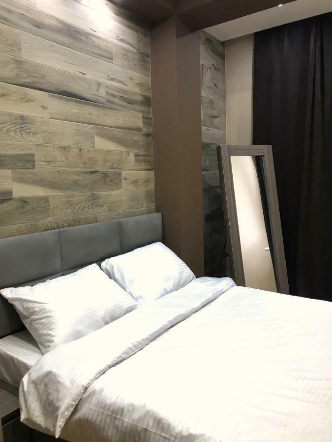 Luxury 4-Bedroom Apartment In The Center Tbilisi ภายนอก รูปภาพ